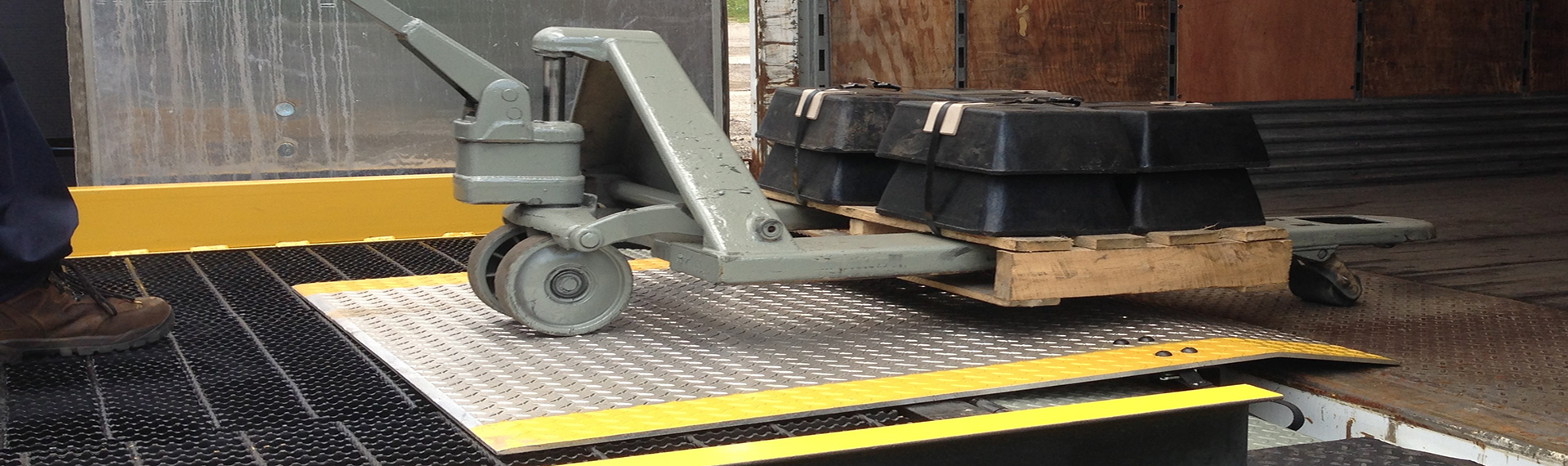 The Best Industrial Dock Plate for Your Facility